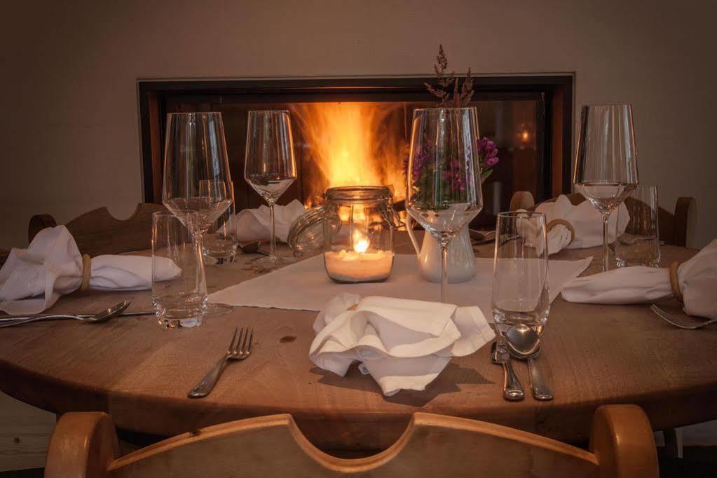 Restaurant - Hotel Sonnmatten Церматт Экстерьер фото